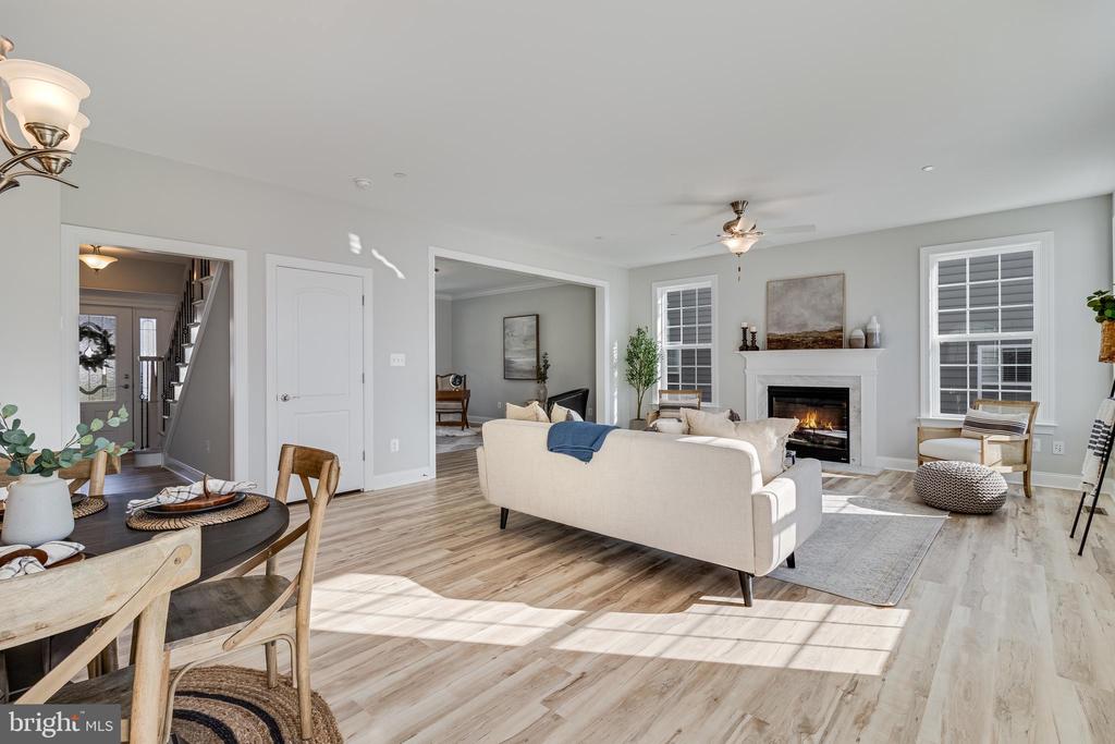 42102 WILDFLOWER DRIVE