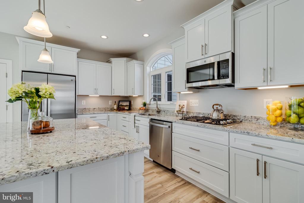 42102 WILDFLOWER DRIVE