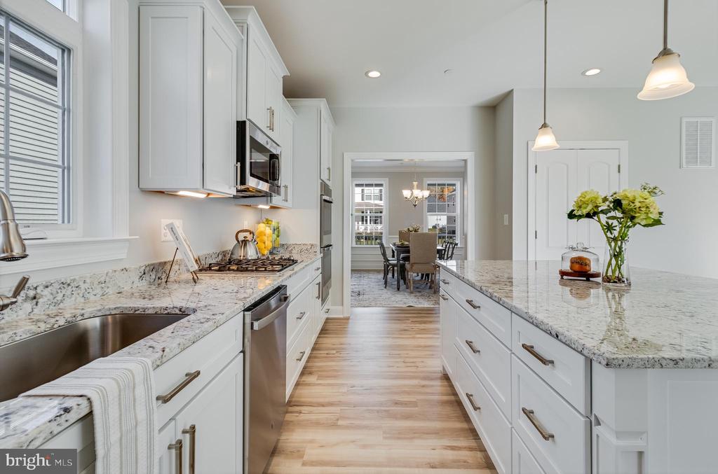 42102 WILDFLOWER DRIVE