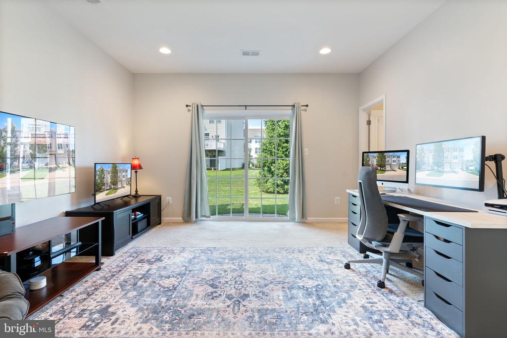 23159 FOXGLOVE WAY