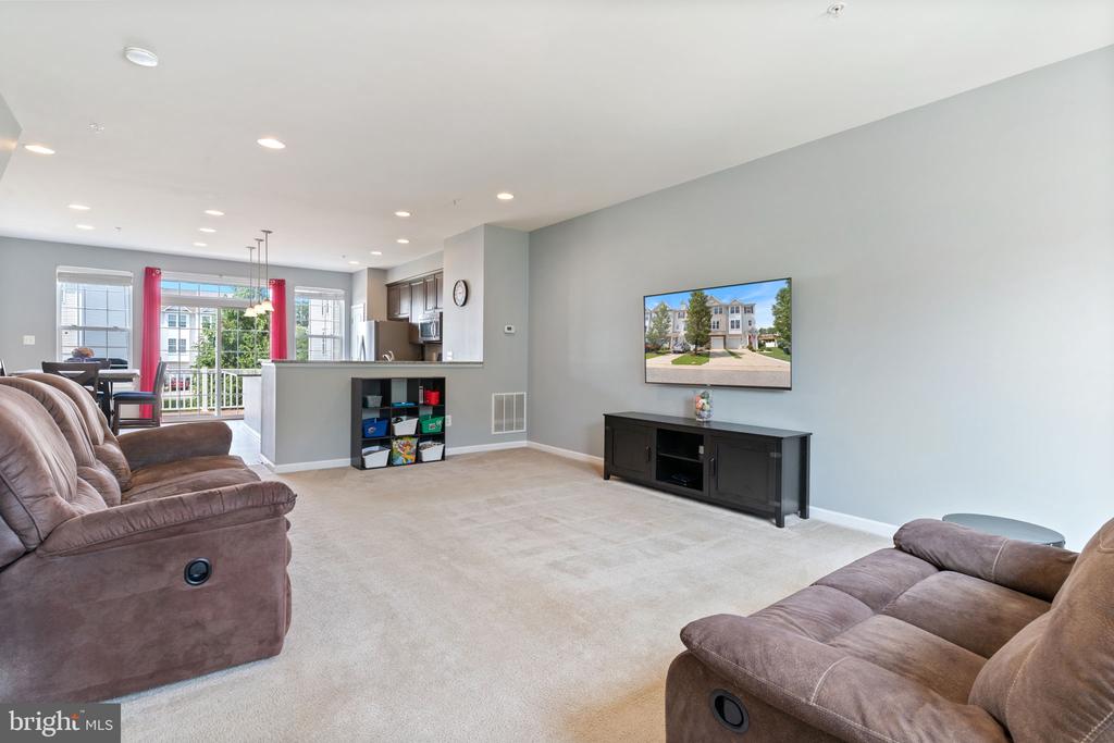23159 FOXGLOVE WAY