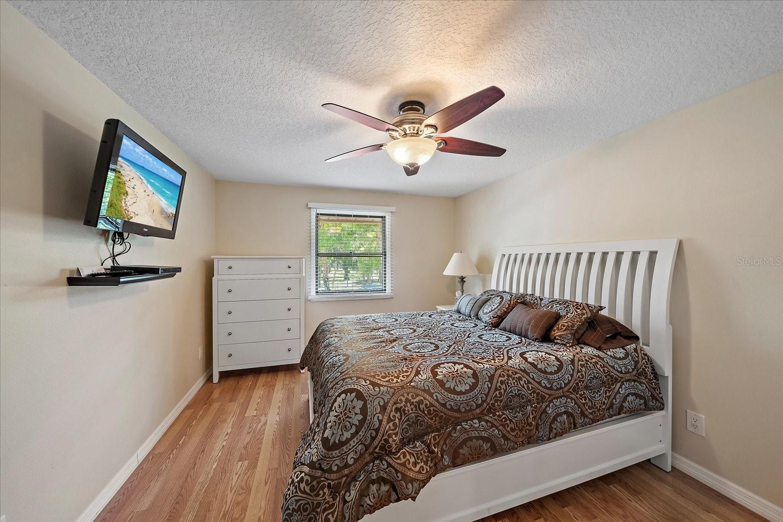 8280 IBIS ST