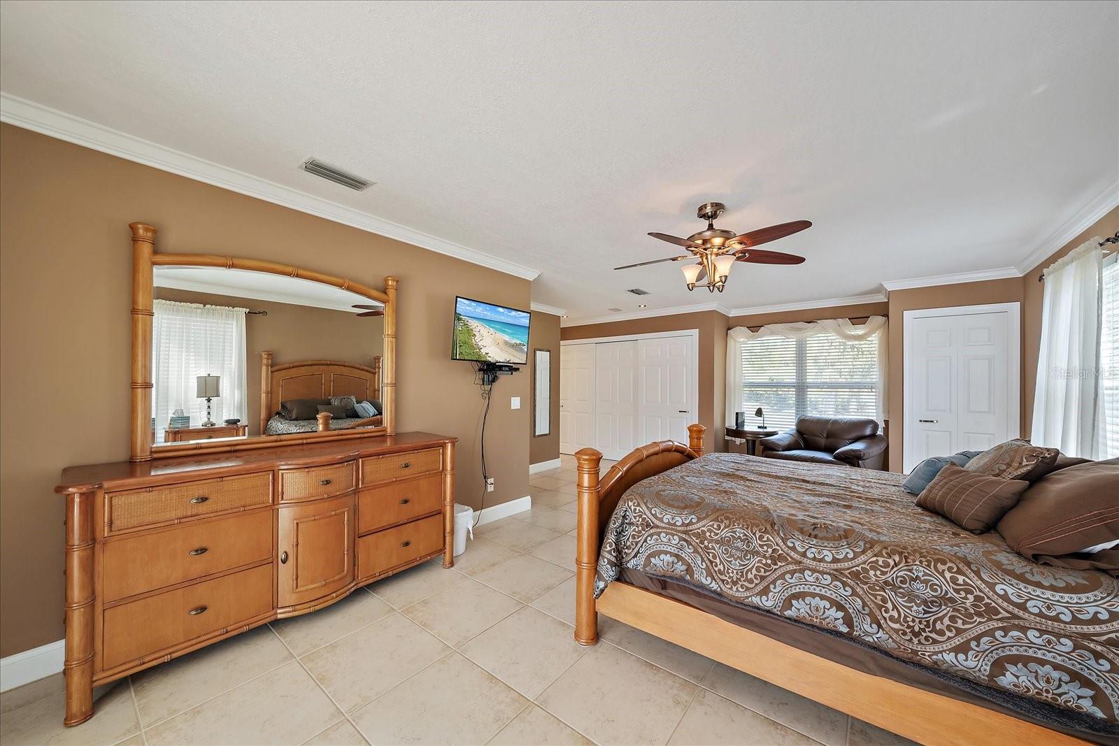 8280 IBIS ST