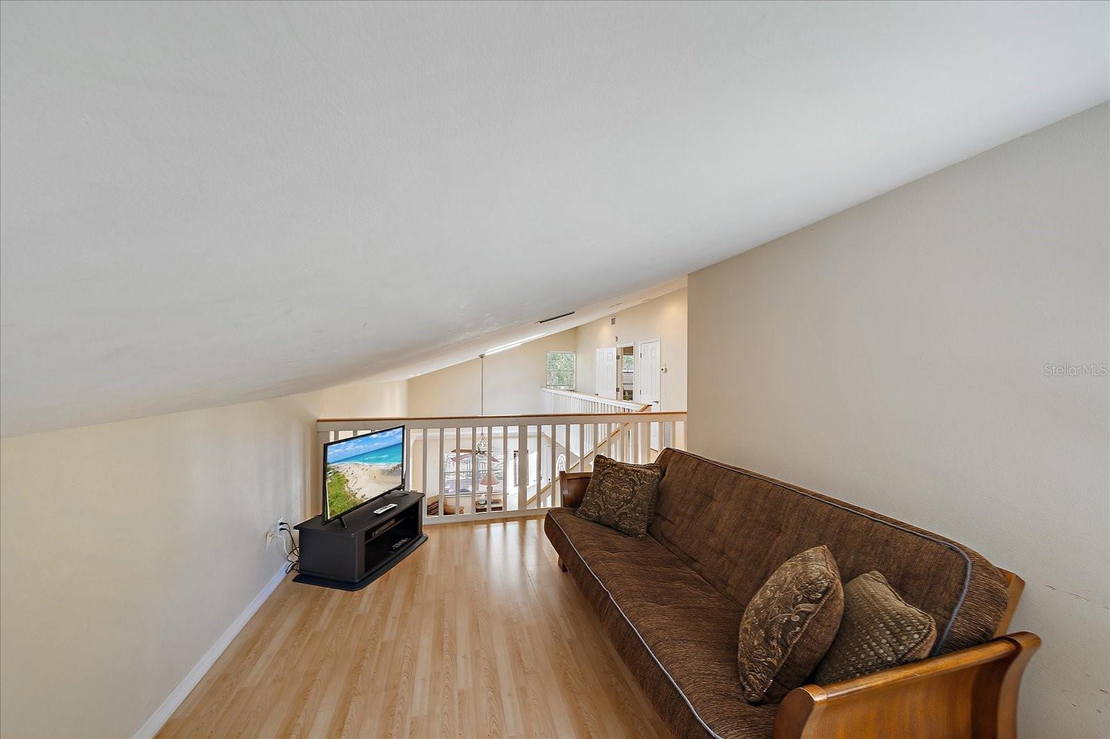 8280 IBIS ST