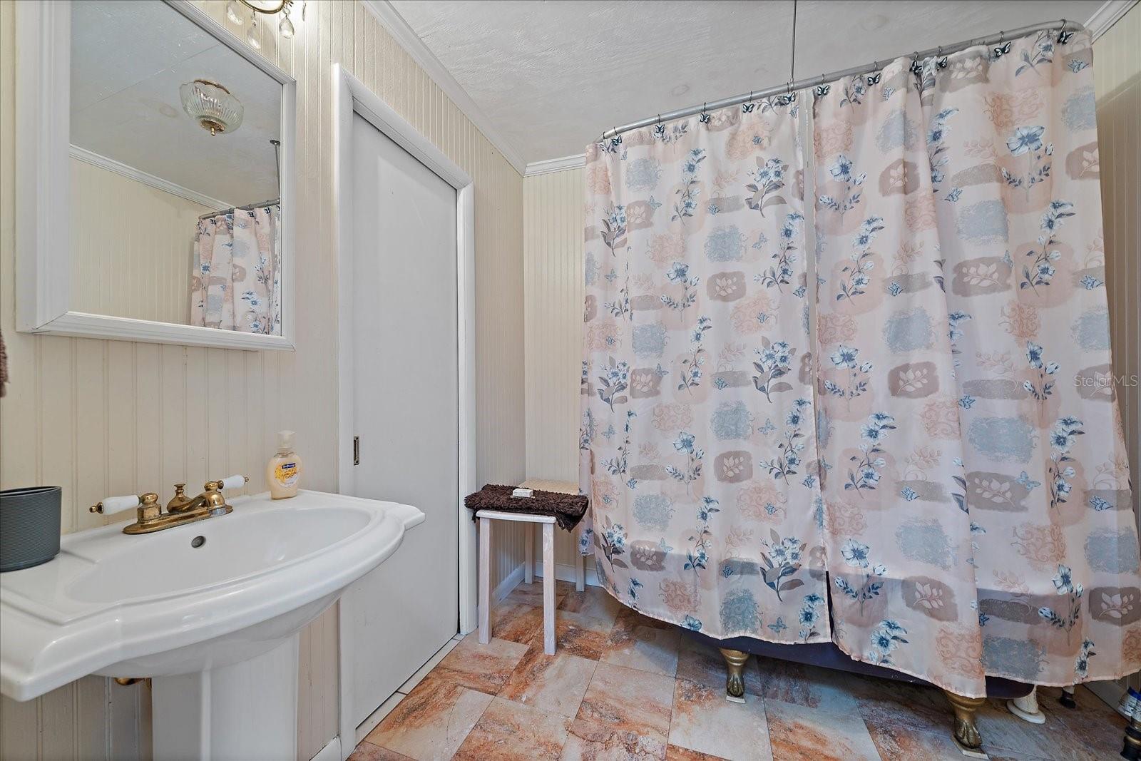 8280 IBIS ST