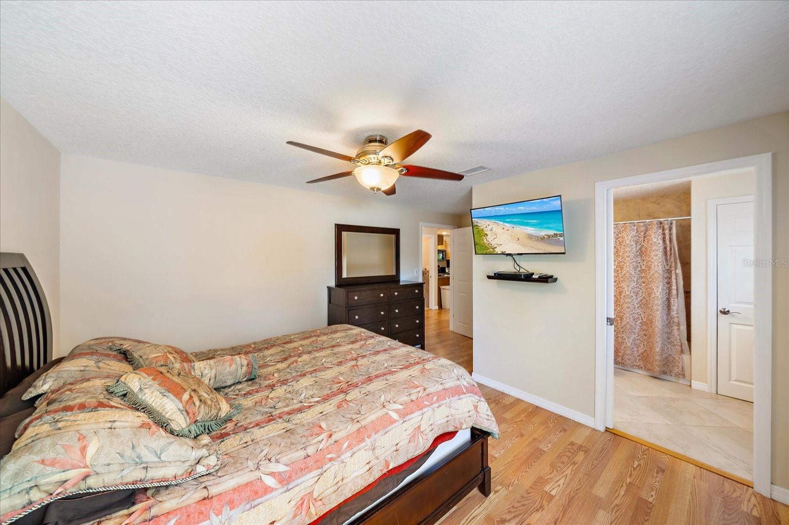 8280 IBIS ST