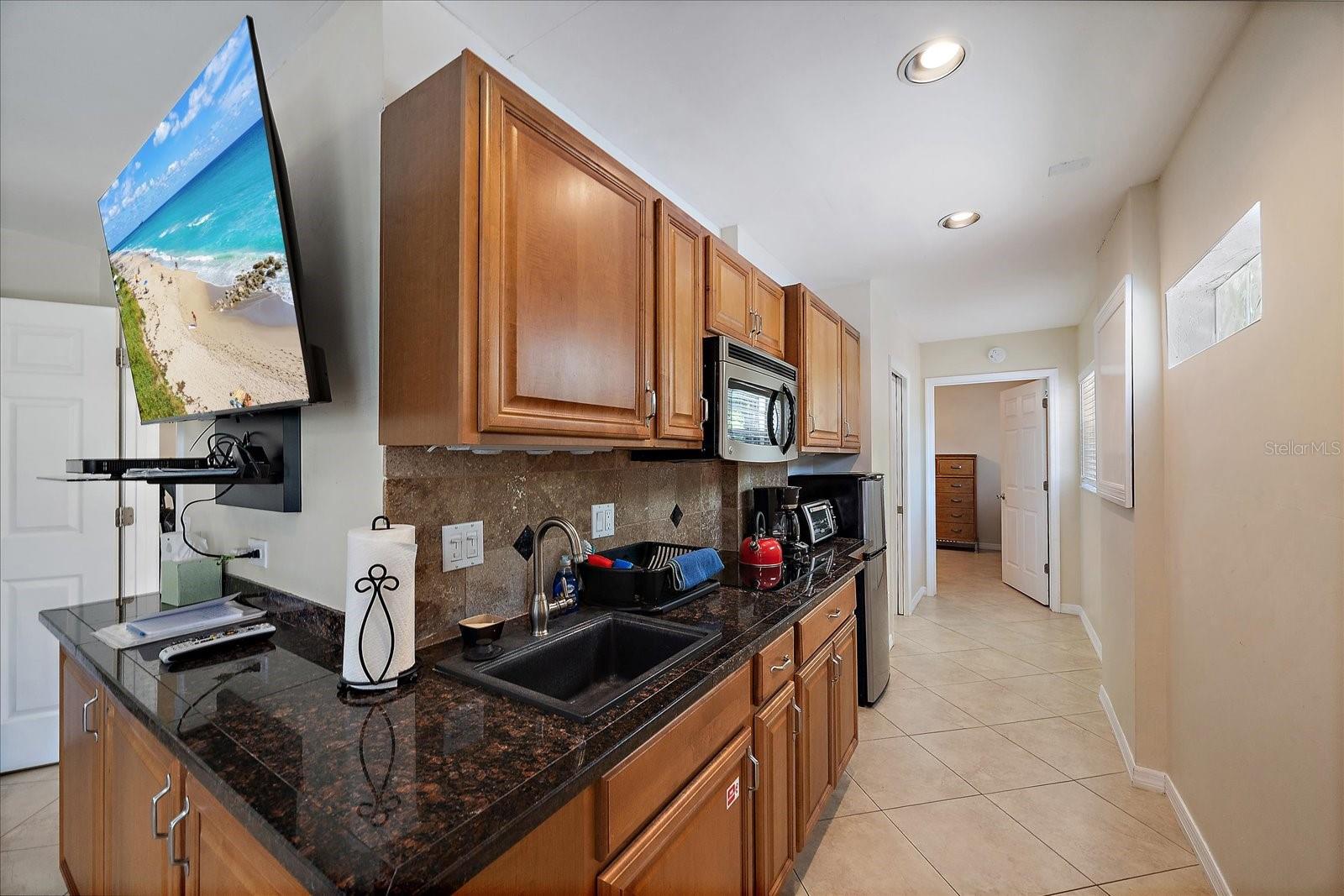 8280 IBIS ST
