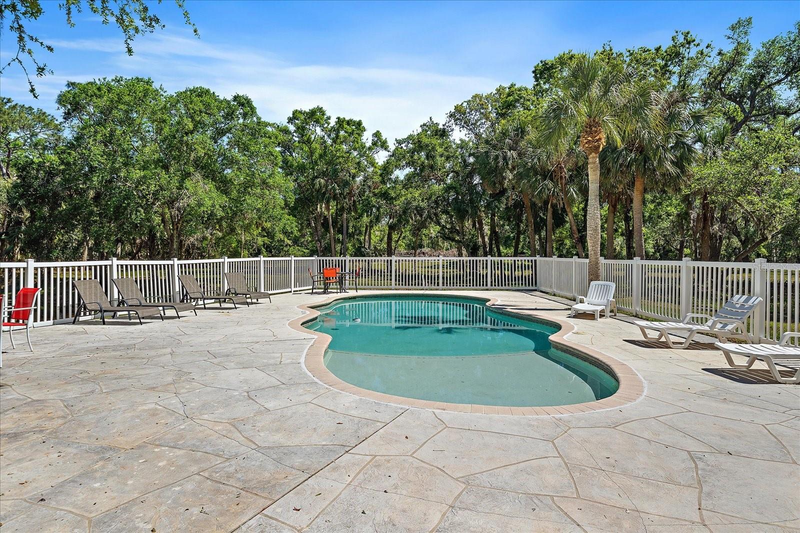 8280 IBIS ST