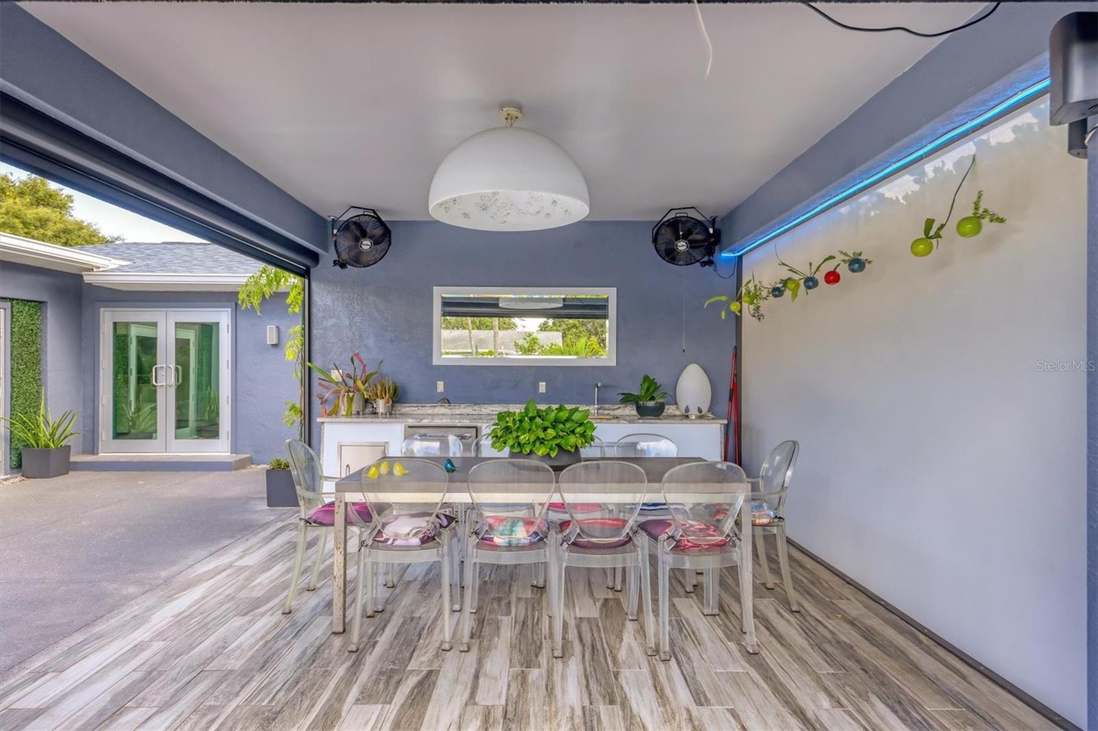 2154 BOUGAINVILLEA ST