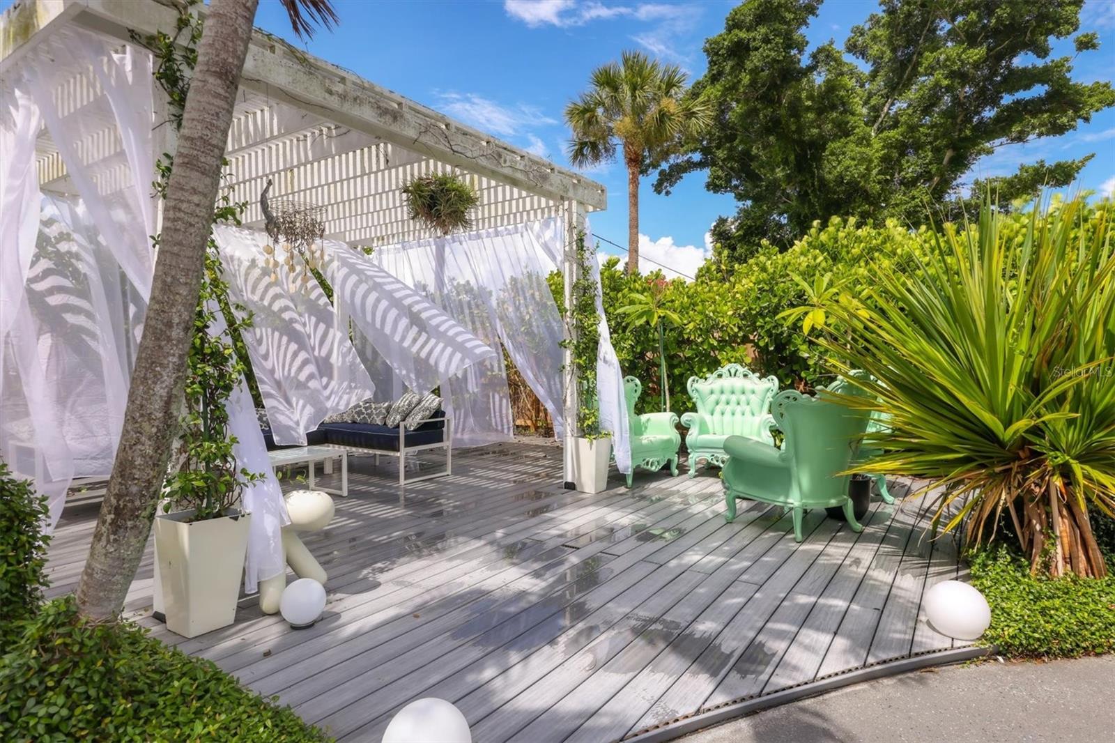 2154 BOUGAINVILLEA ST