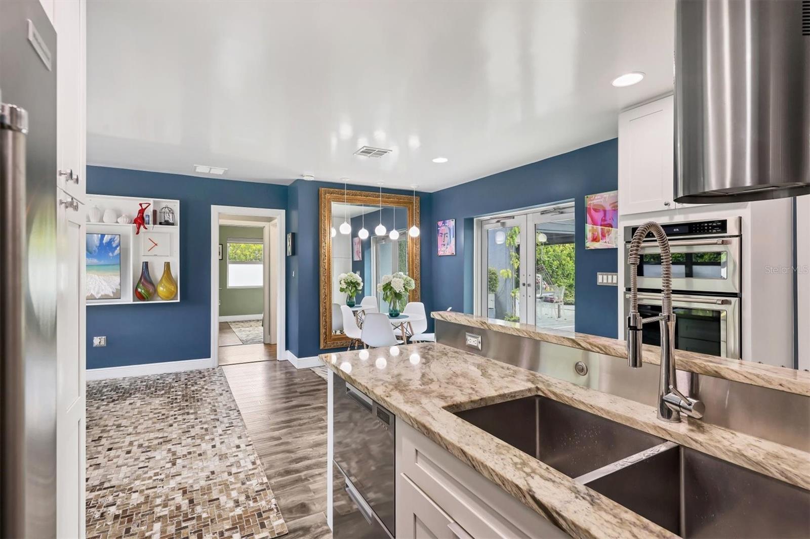 2154 BOUGAINVILLEA ST