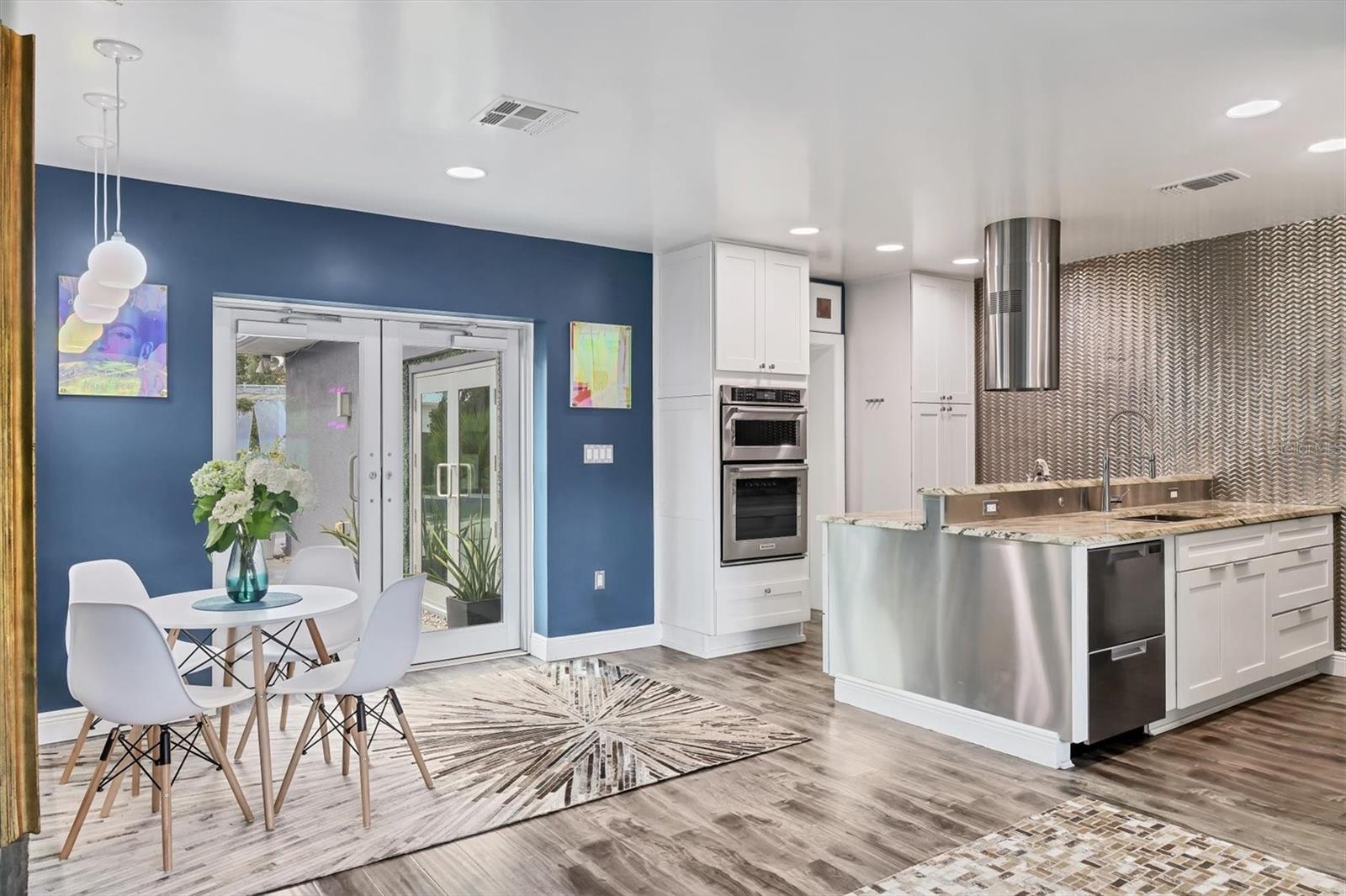 2154 BOUGAINVILLEA ST