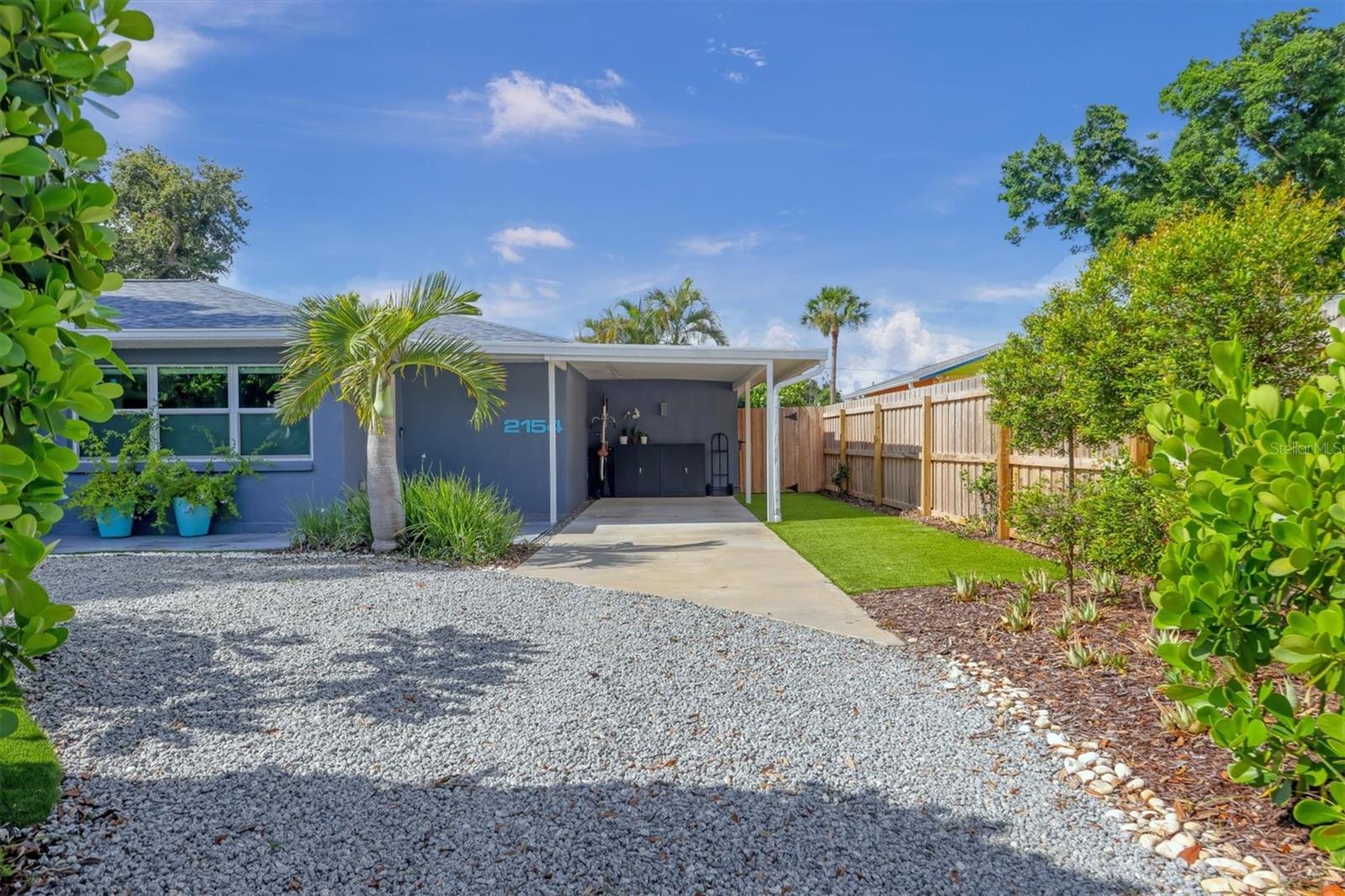 2154 BOUGAINVILLEA ST