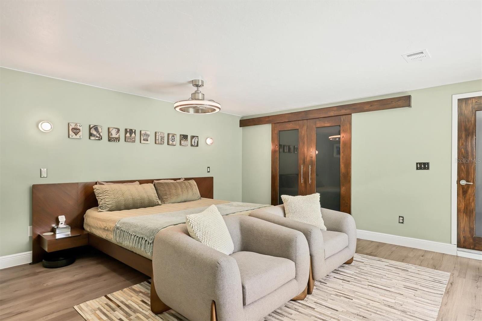 2154 BOUGAINVILLEA ST