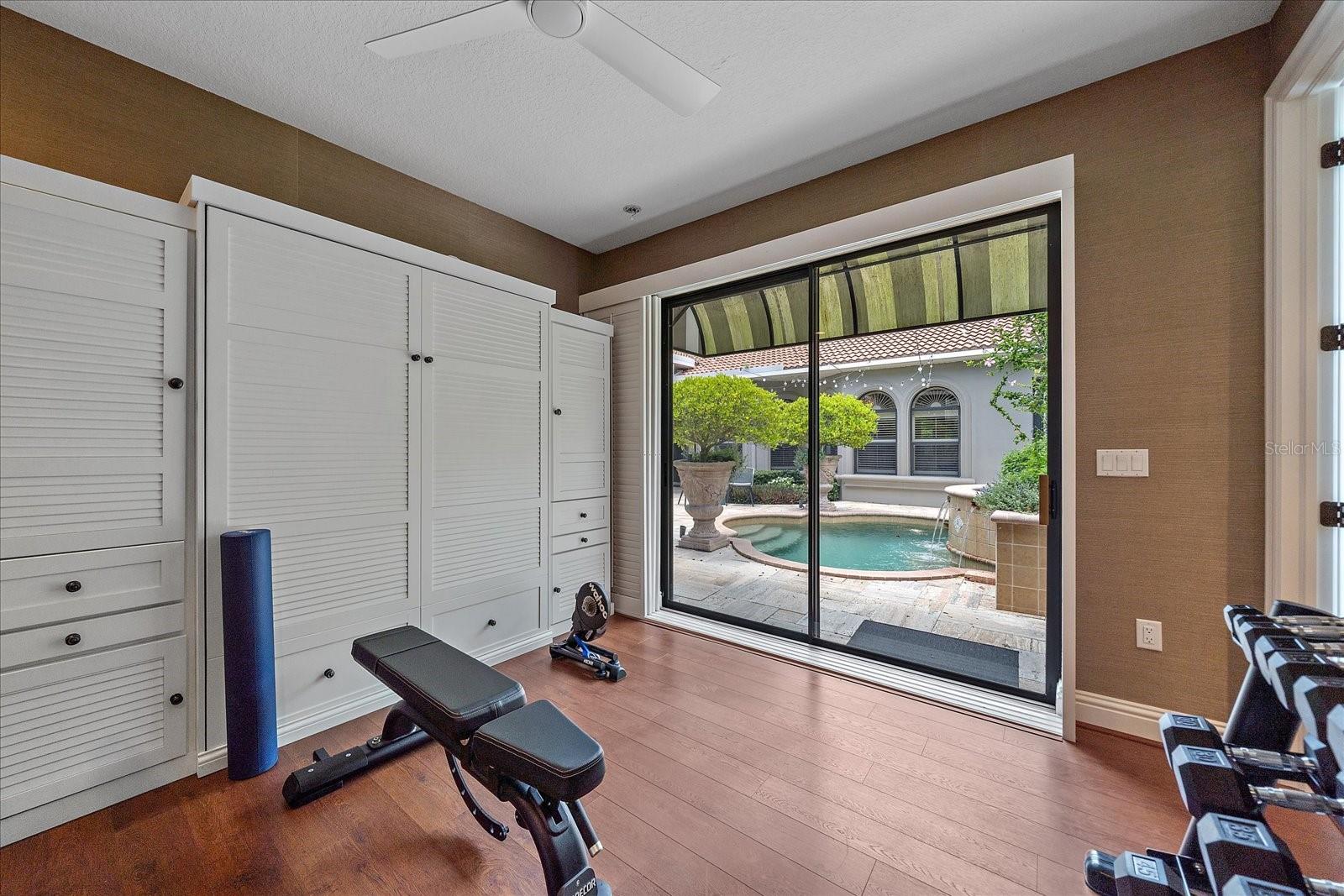 1547 SANDPIPER LN