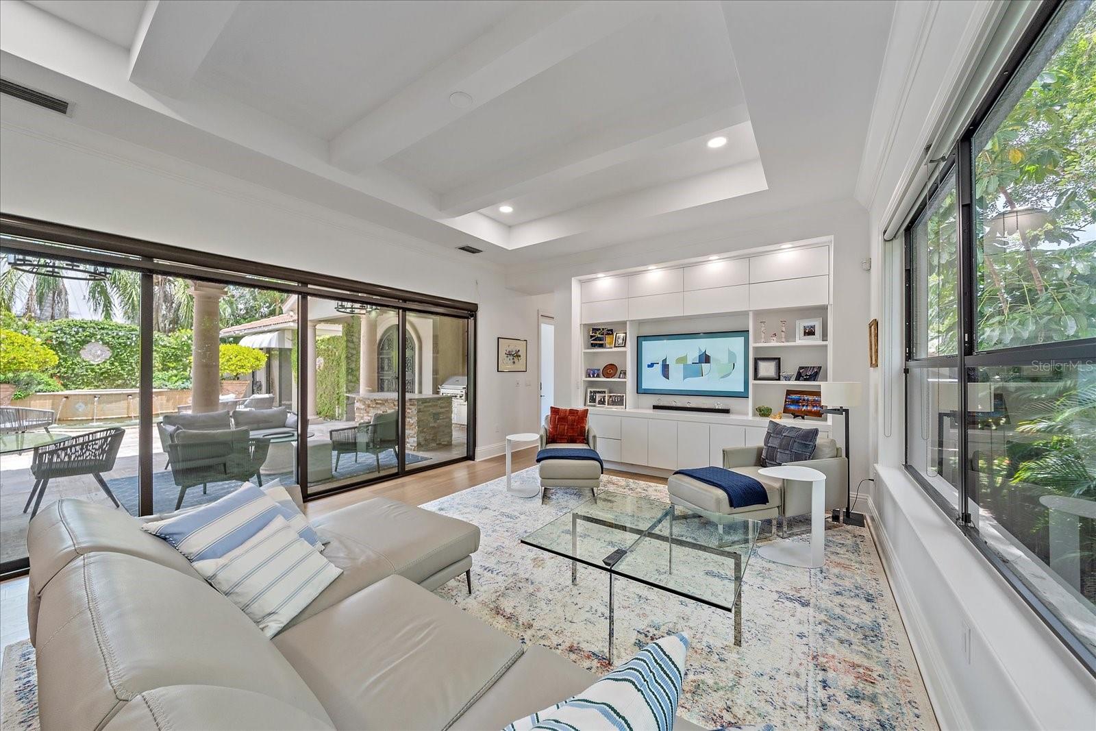 1547 SANDPIPER LN