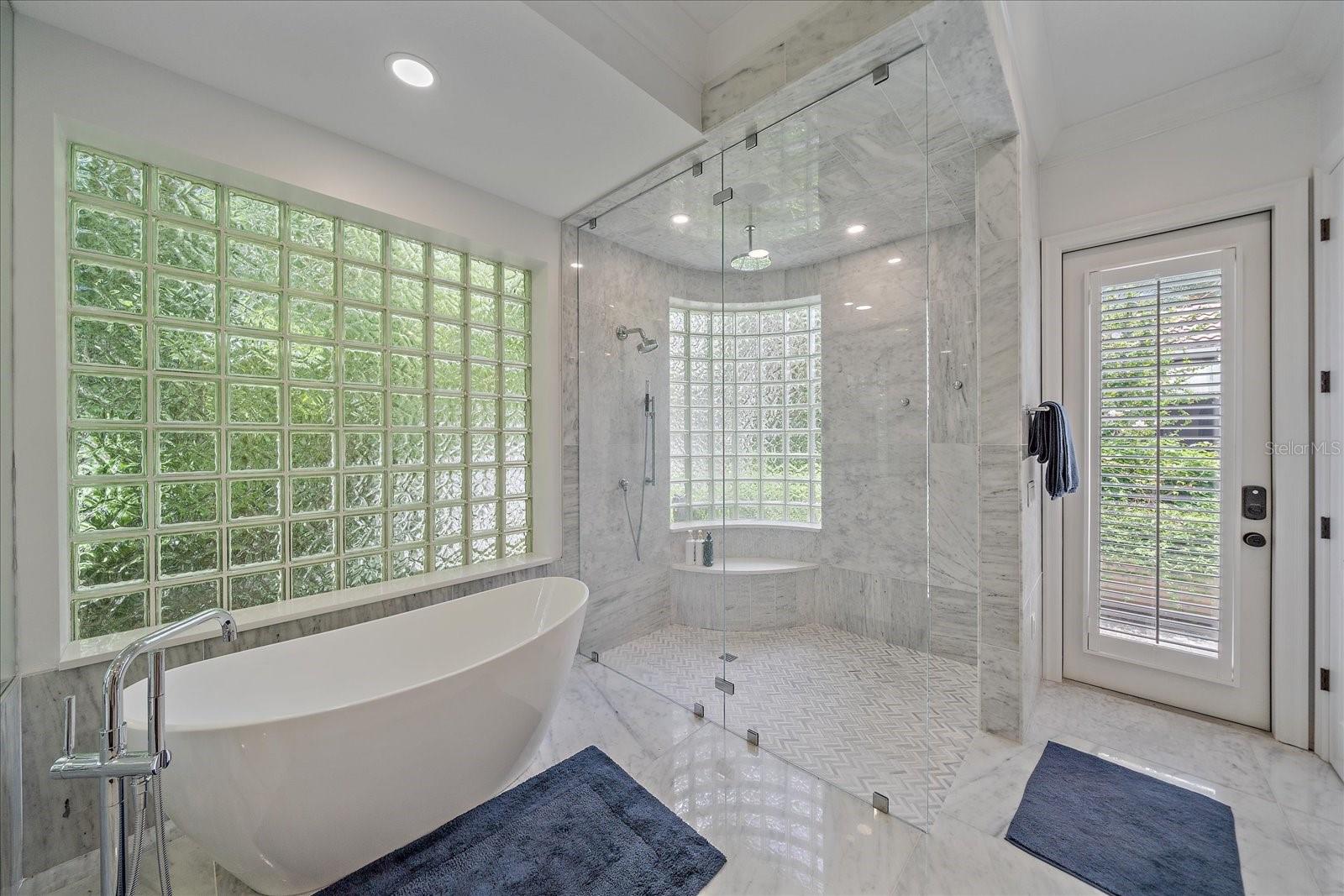1547 SANDPIPER LN
