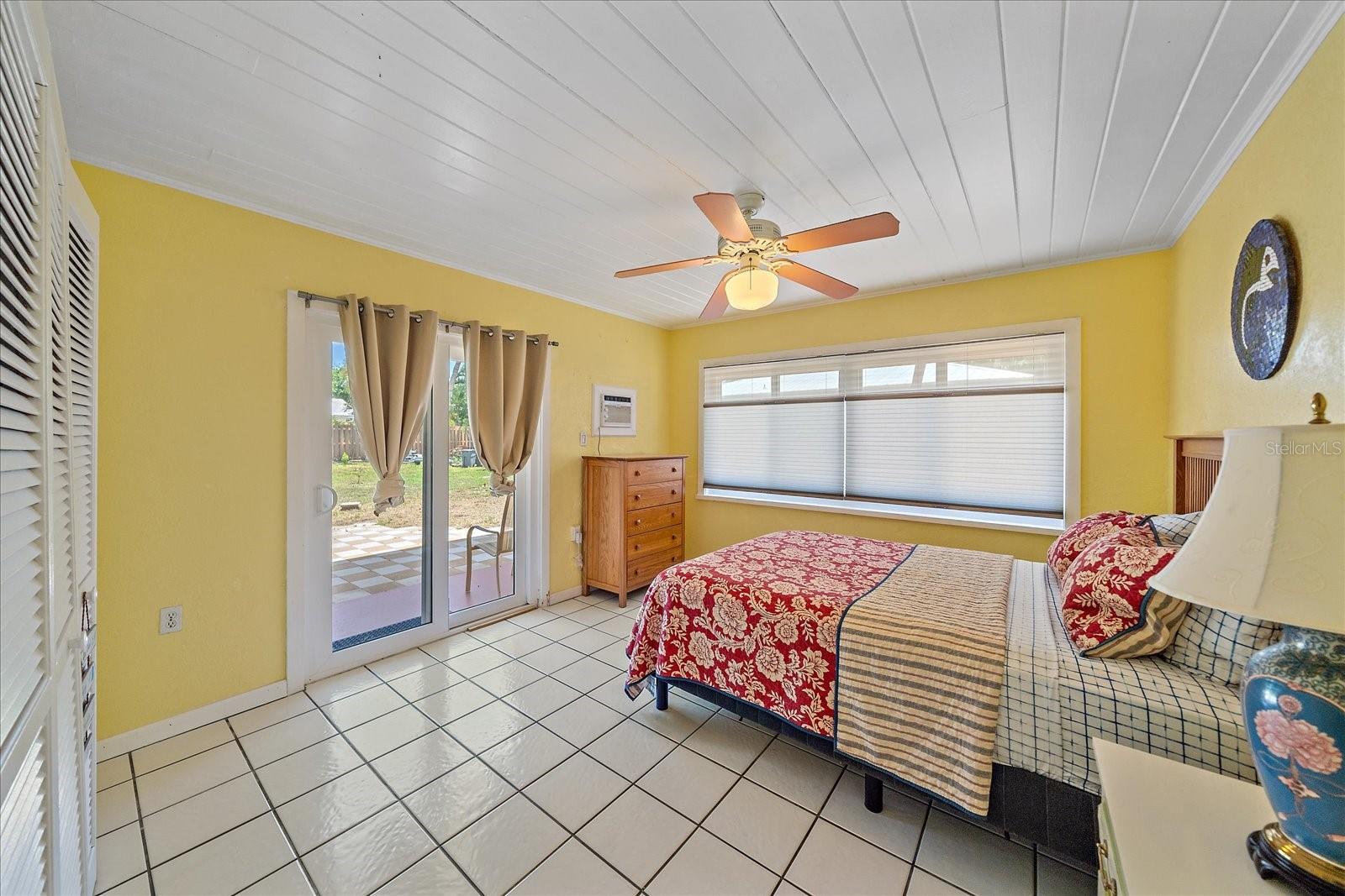 4859 COMMONWEALTH DR