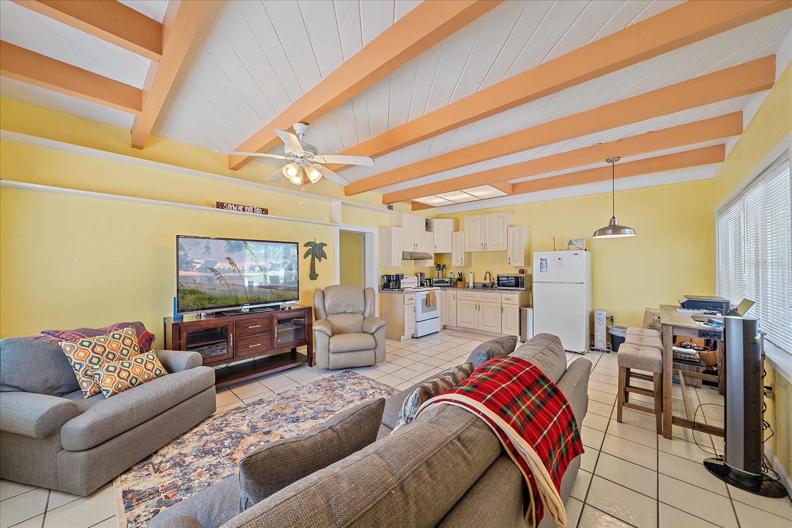 4859 COMMONWEALTH DR