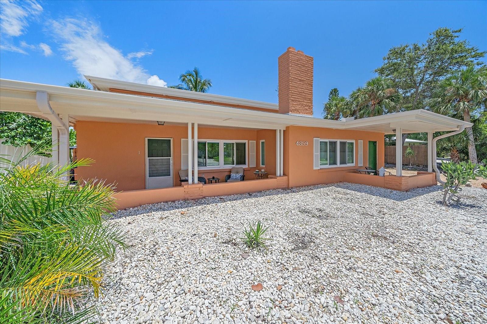 4859 COMMONWEALTH DR