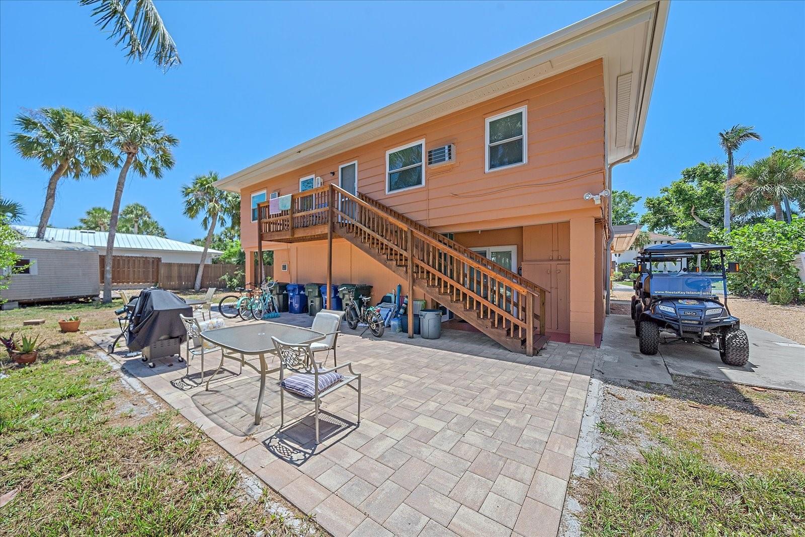 4859 COMMONWEALTH DR