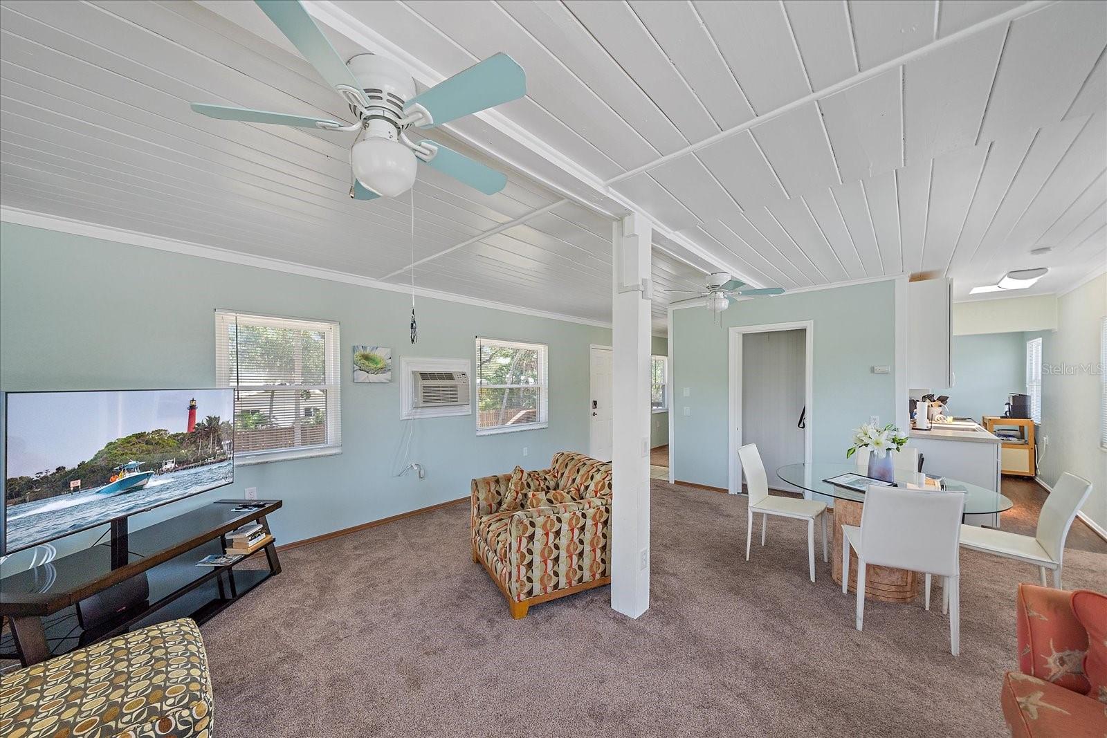 4859 COMMONWEALTH DR