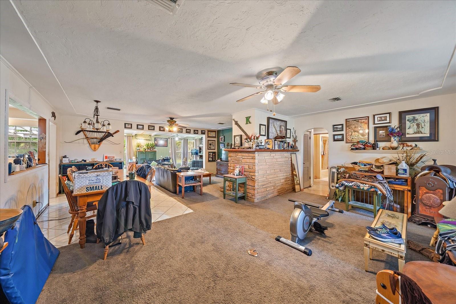 2340 VALENCIA DR