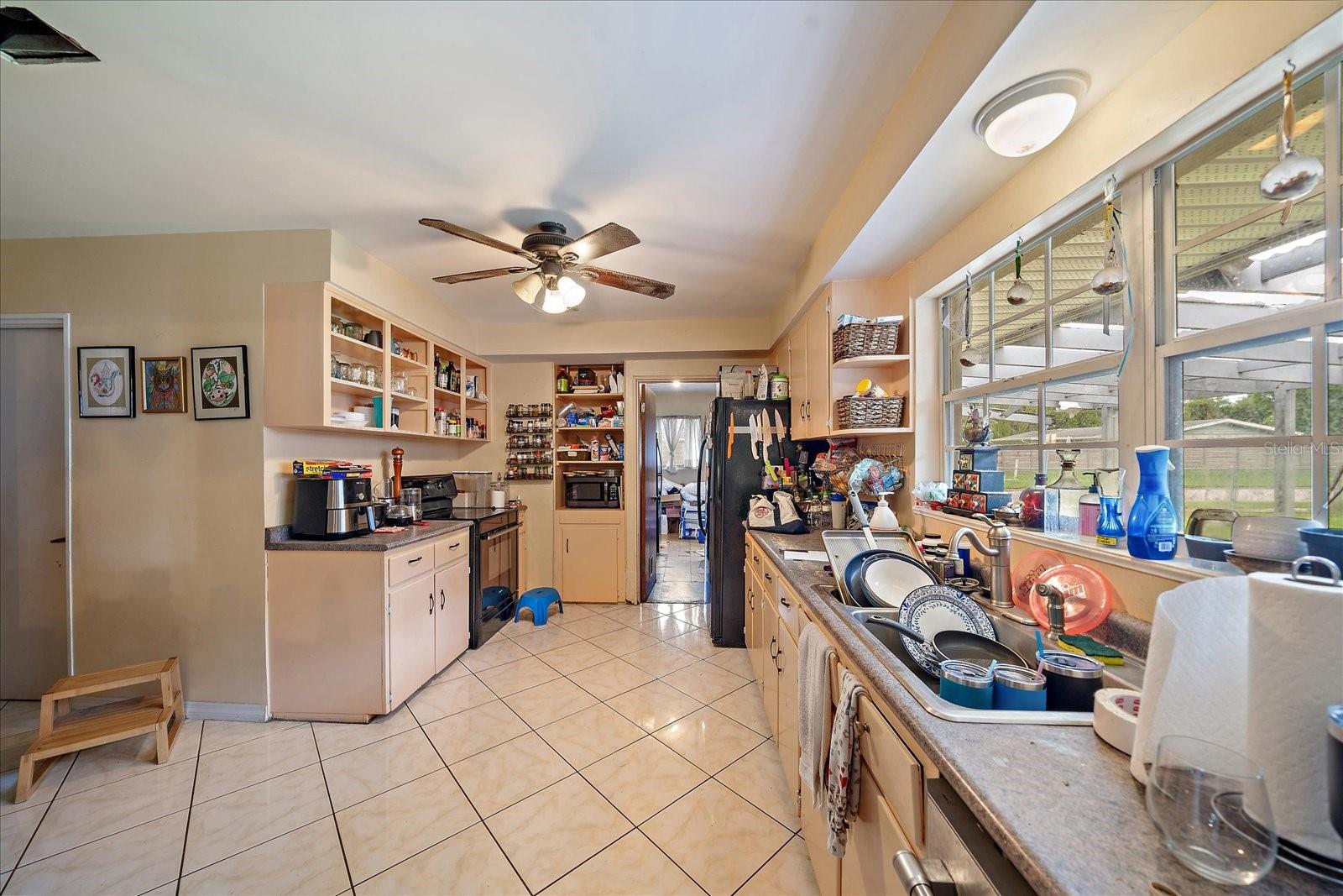 2340 VALENCIA DR