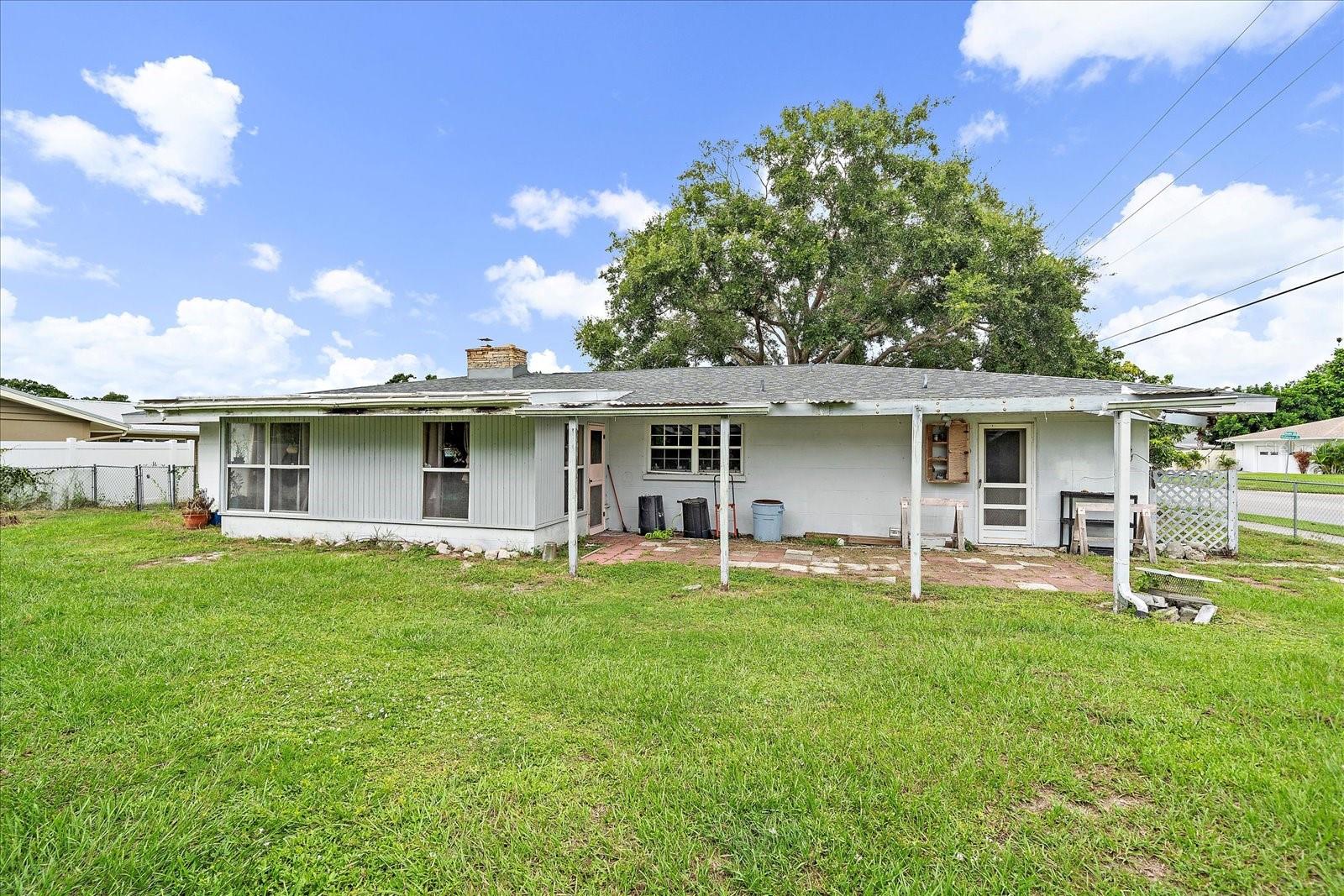 2340 VALENCIA DR