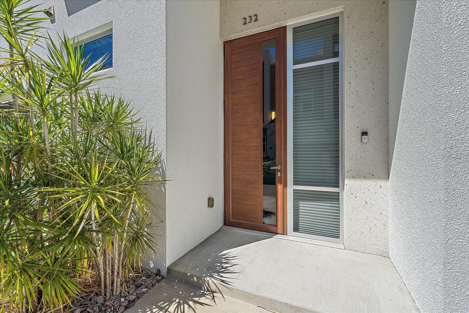 232 COSMOPOLITAN CT