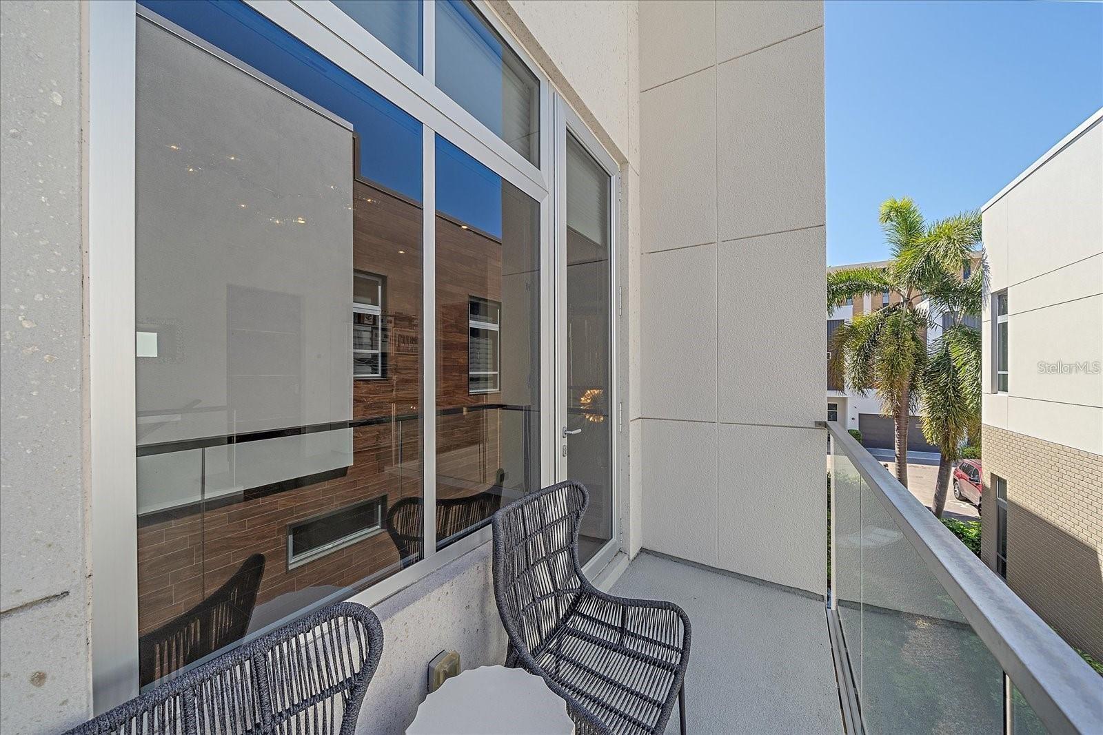 232 COSMOPOLITAN CT