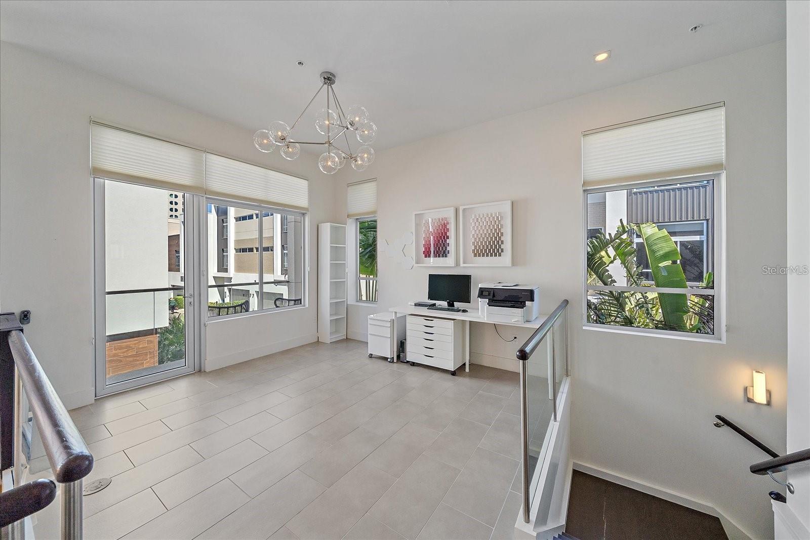 232 COSMOPOLITAN CT