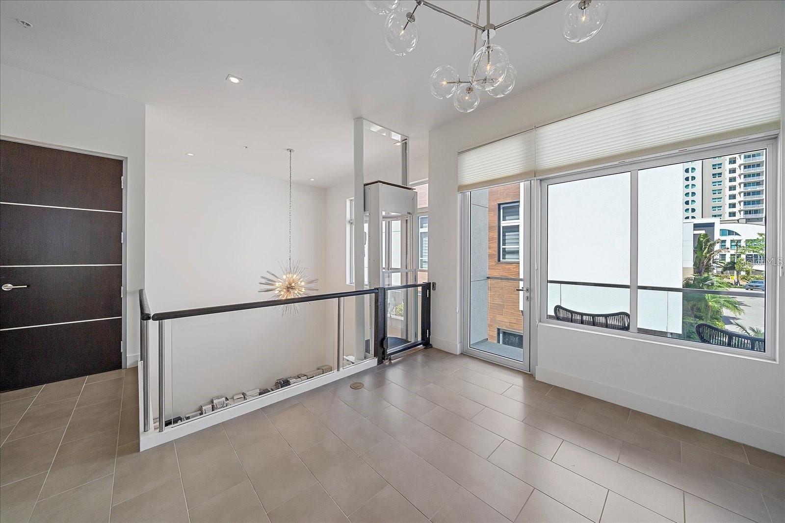 232 COSMOPOLITAN CT