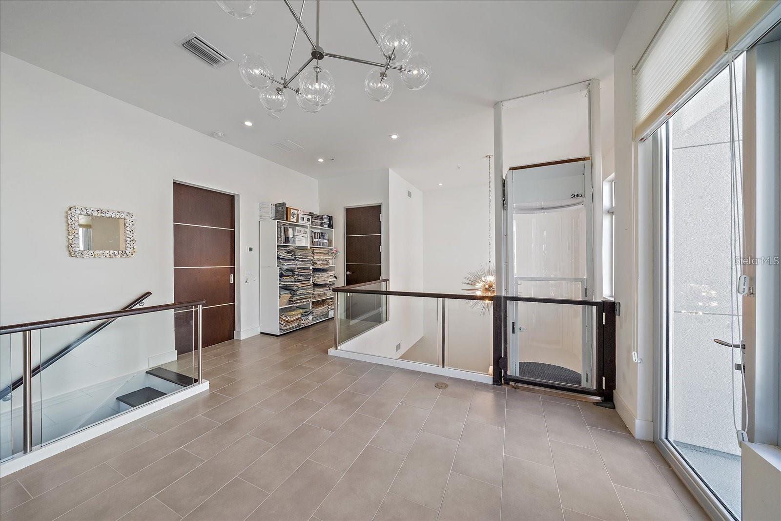 232 COSMOPOLITAN CT