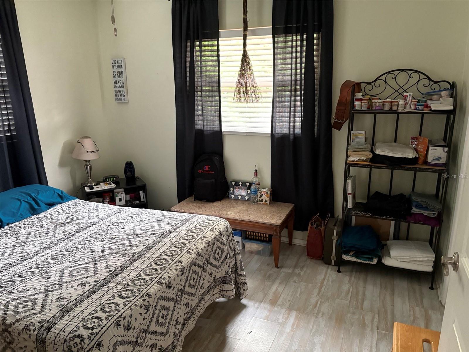 1331 S ALLENDALE AVE