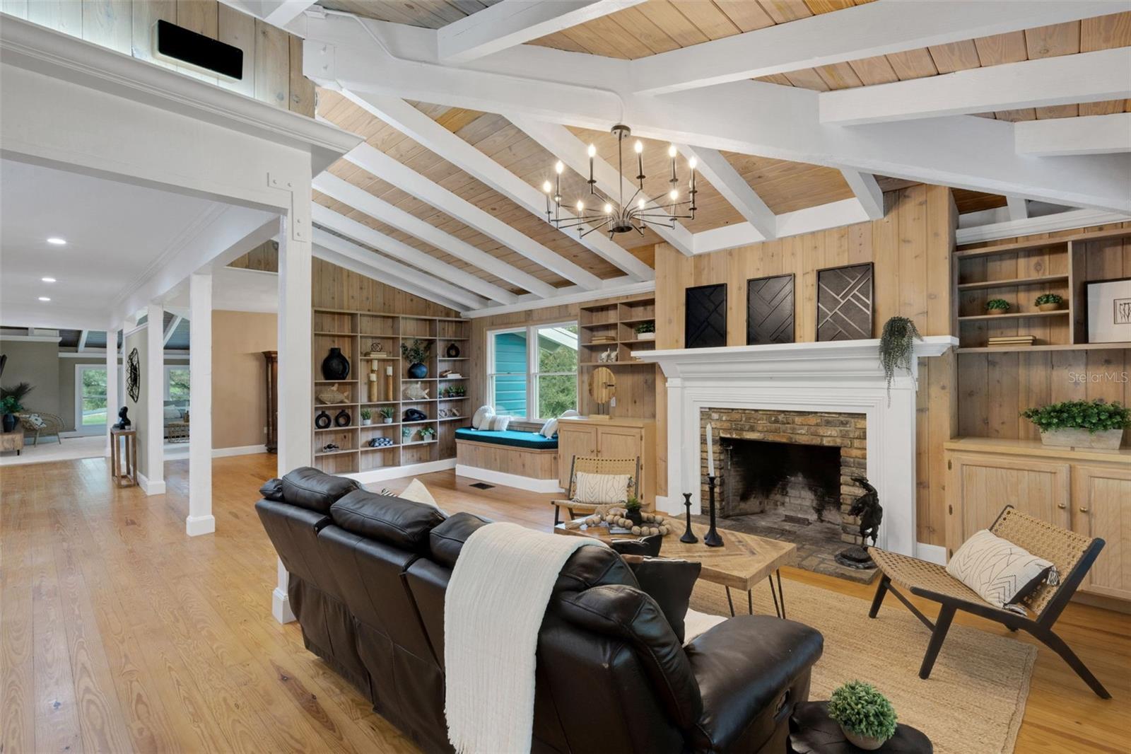 14298 MOSSY OAK LN