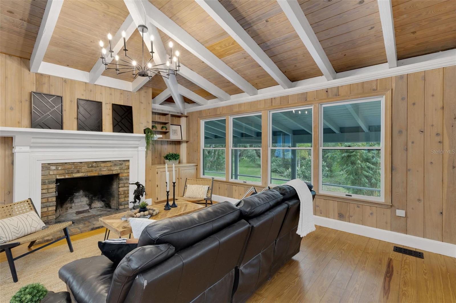 14298 MOSSY OAK LN