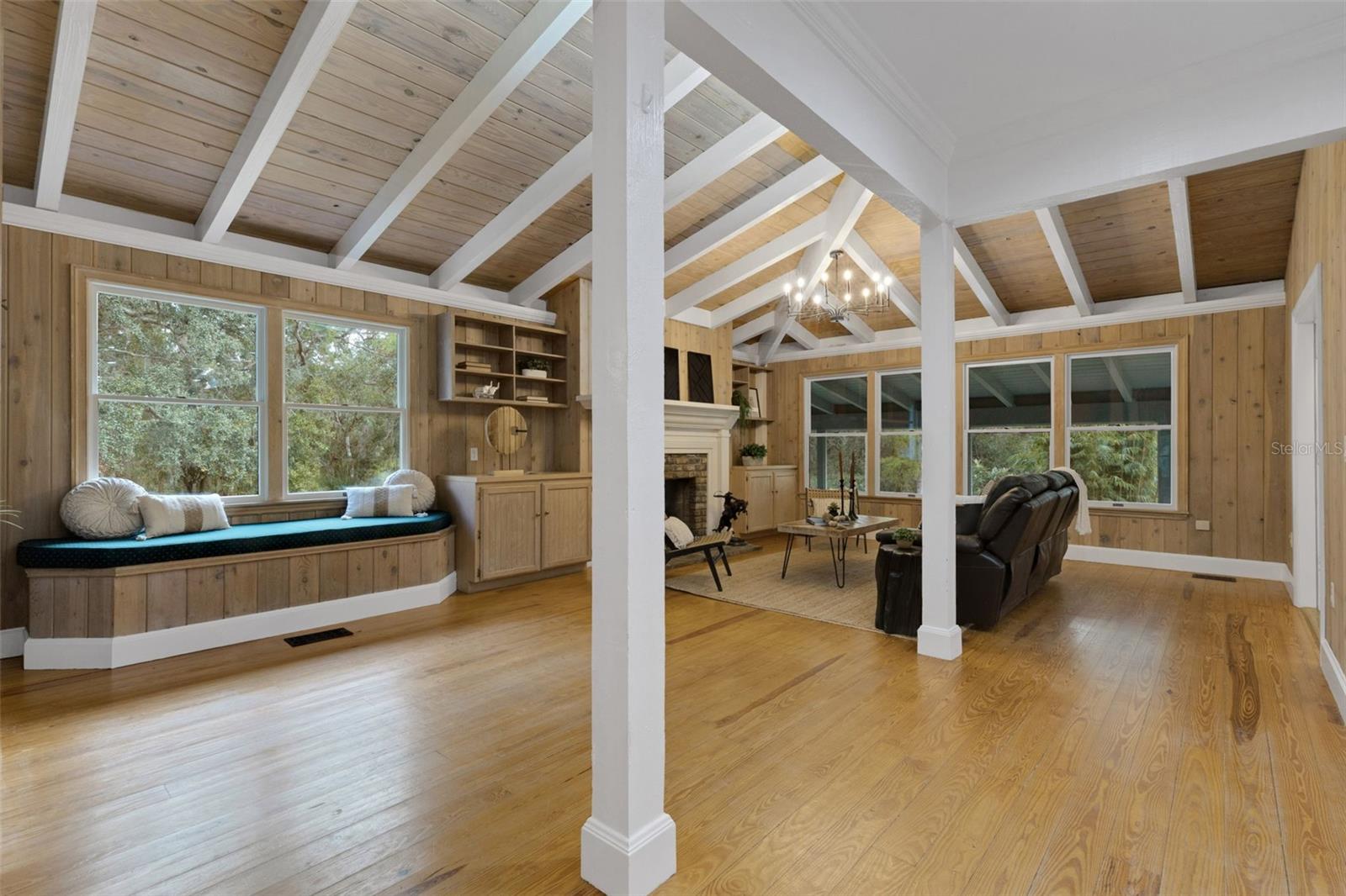 14298 MOSSY OAK LN