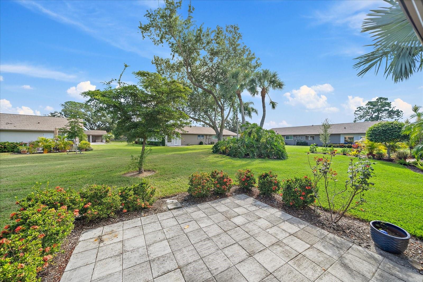 1349 GRAND BLVD #1006