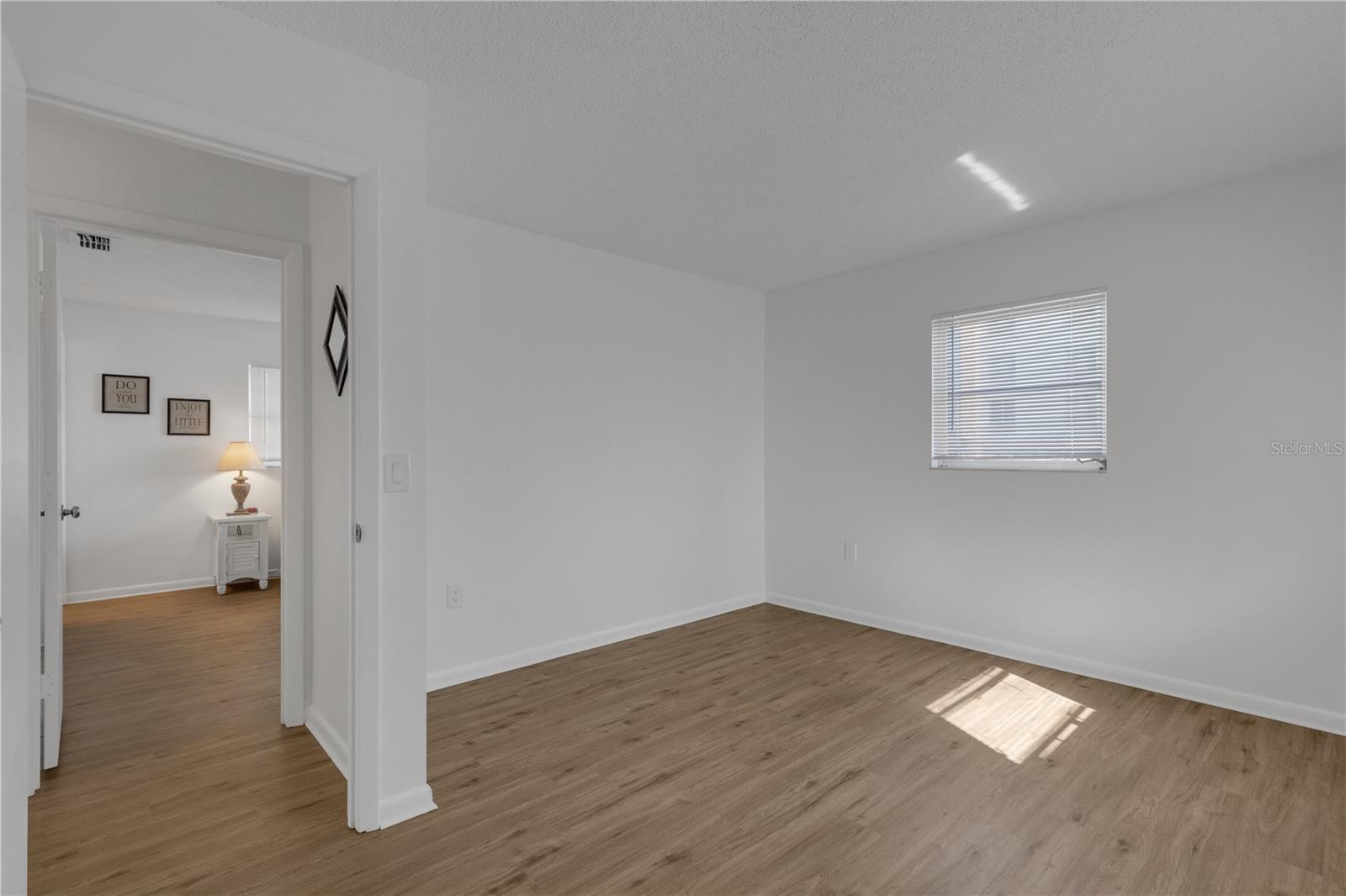 210 ALBEE RD E