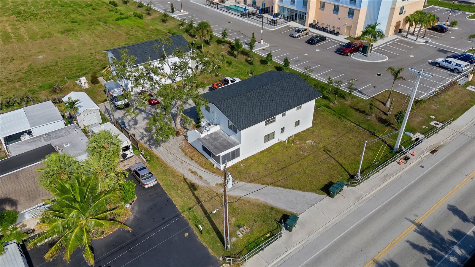 210 ALBEE RD E