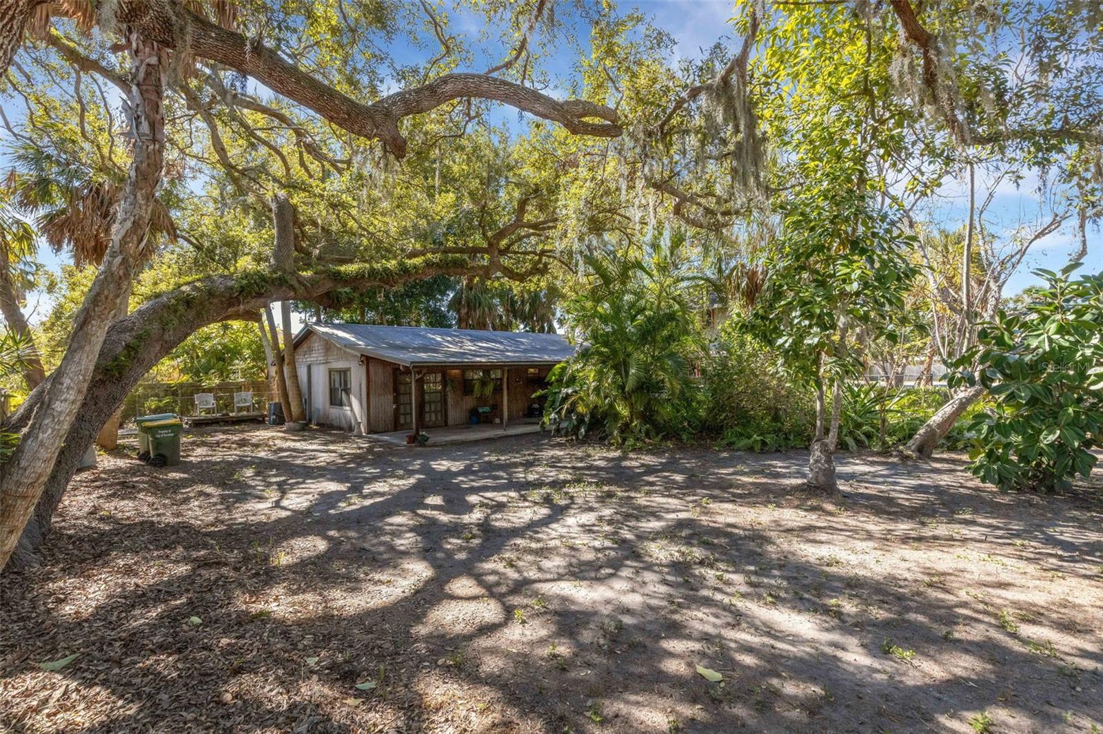 4122 OLD BRADENTON RD