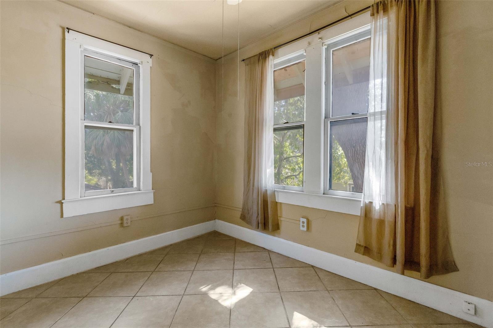 4122 OLD BRADENTON RD