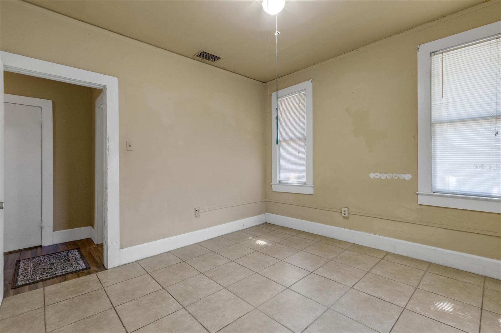 4122 OLD BRADENTON RD