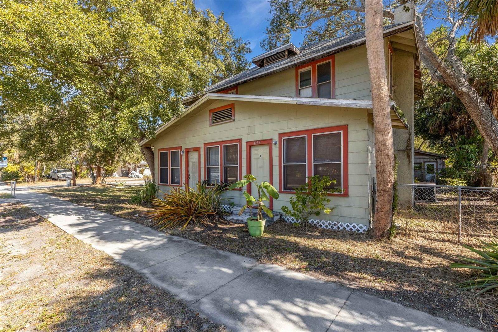 4122 OLD BRADENTON RD