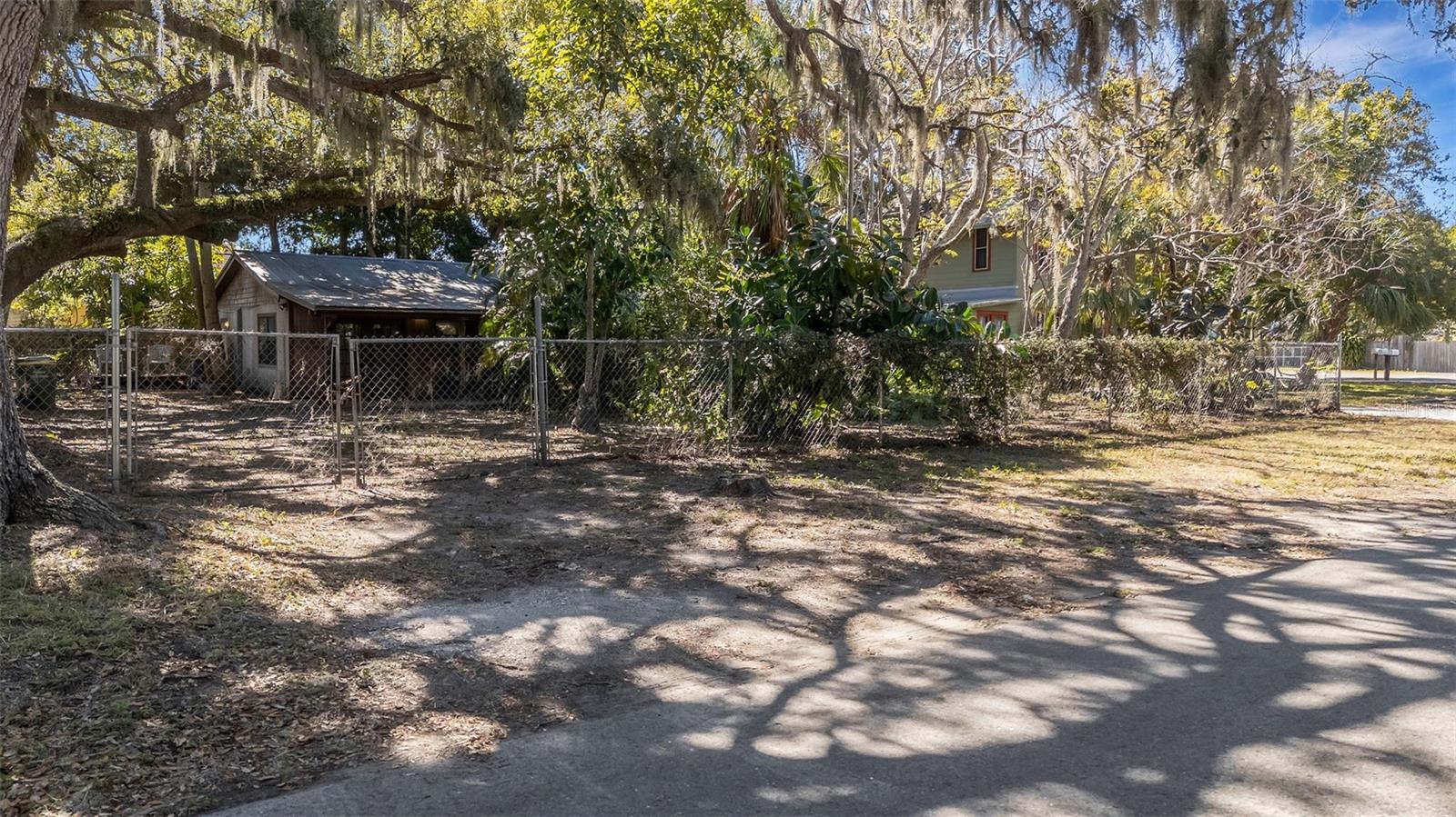 4122 OLD BRADENTON RD