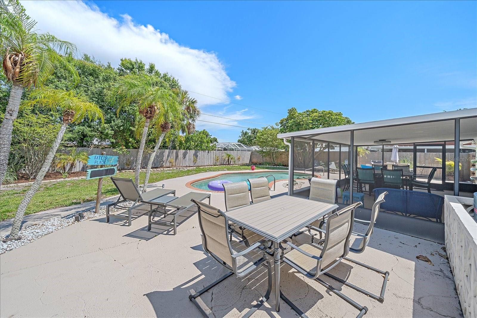 2923 LINWOOD DR