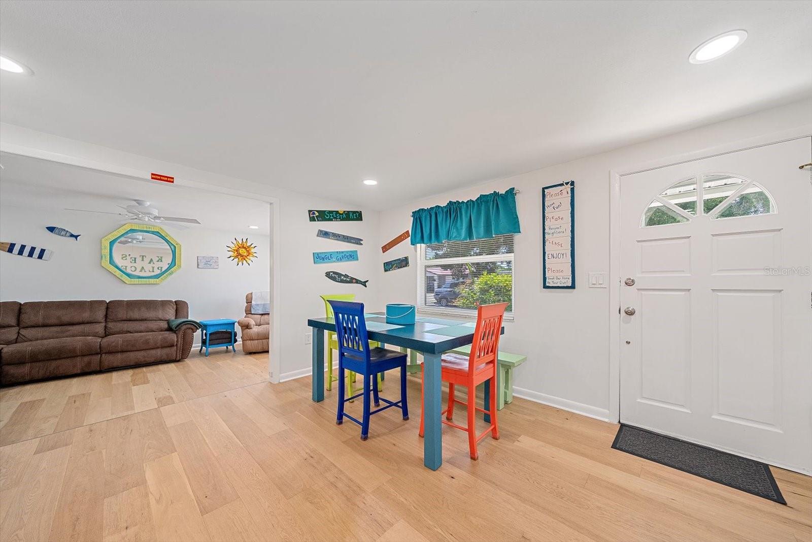 2923 LINWOOD DR