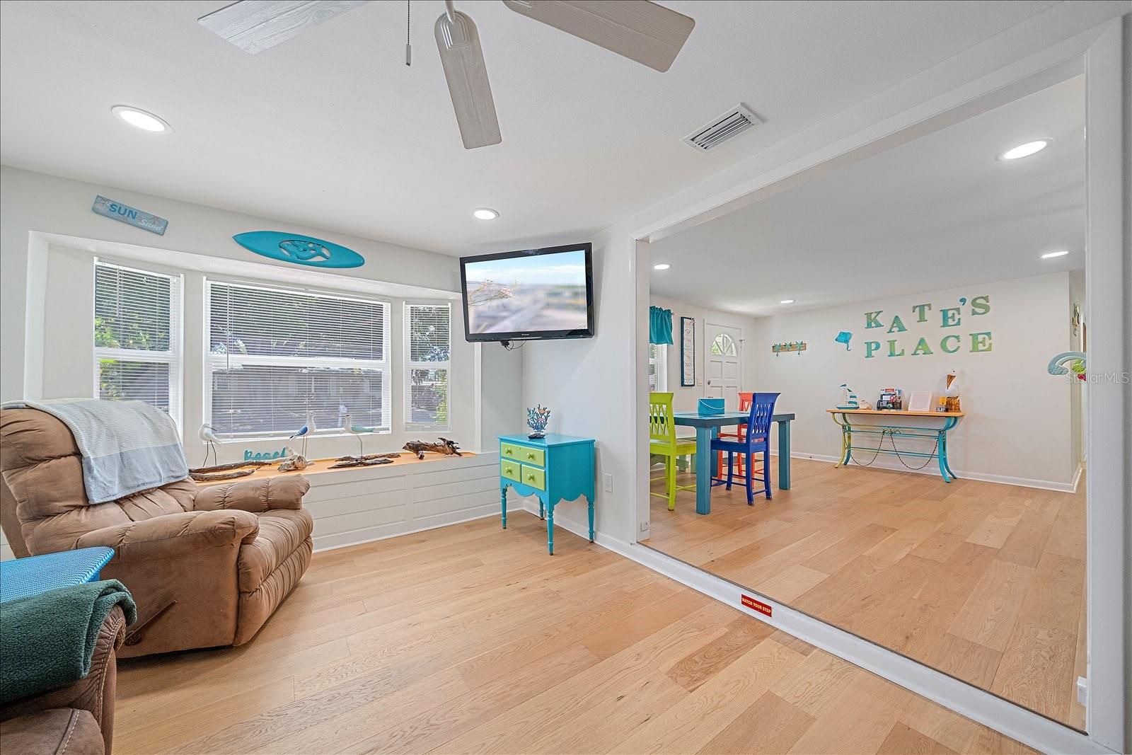 2923 LINWOOD DR