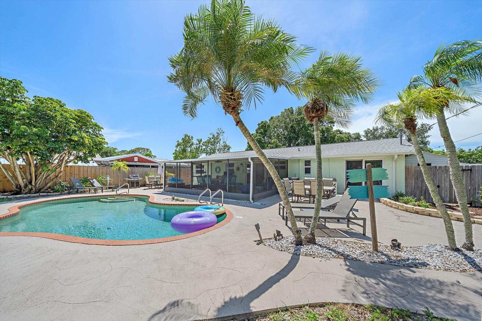 2923 LINWOOD DR